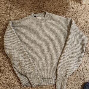 H&M Light Gray Knit Top